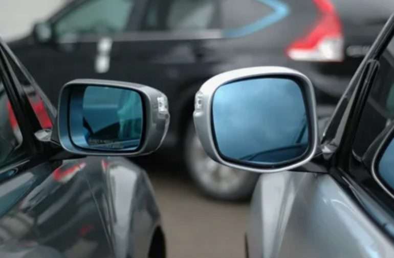 Выбор зеркал для иномарок и отечественных автомобилей