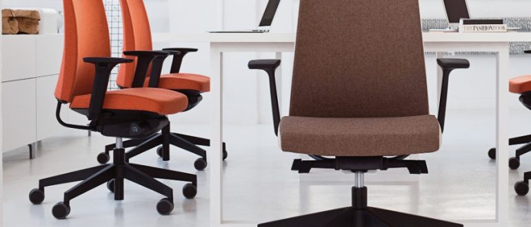 Как подобрать стул для персонала под конкретный тип работы — от ресепшна до склада
